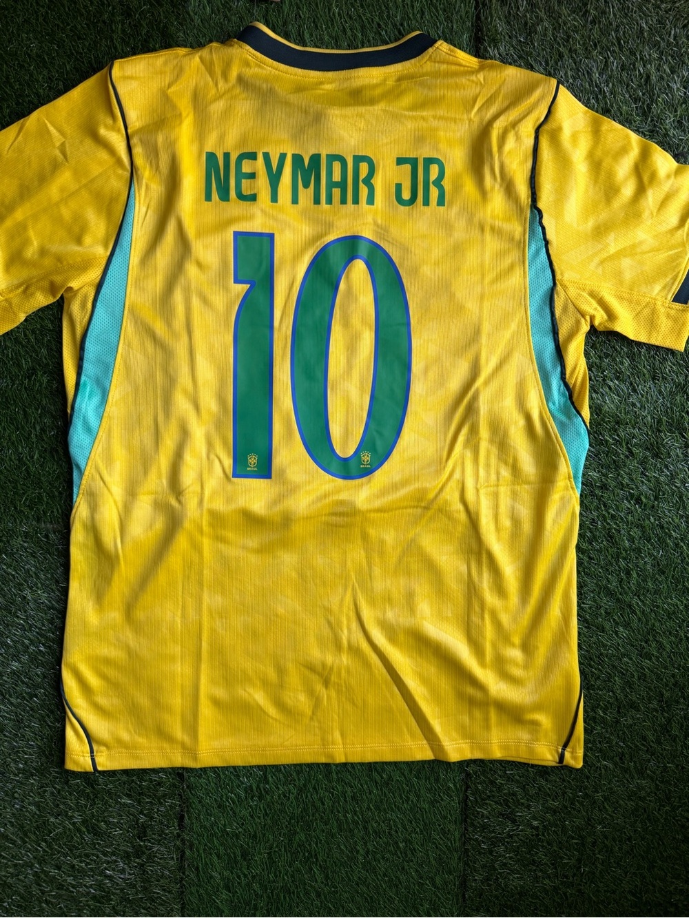Neymar Brasil jersey